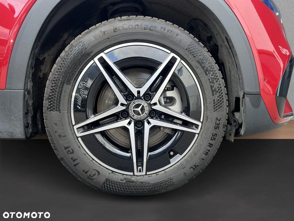 Mercedes-Benz EQB - 9