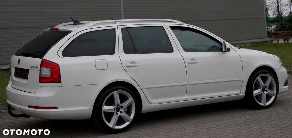 Skoda Octavia 2.0 TDI DPF RS DSG - 12