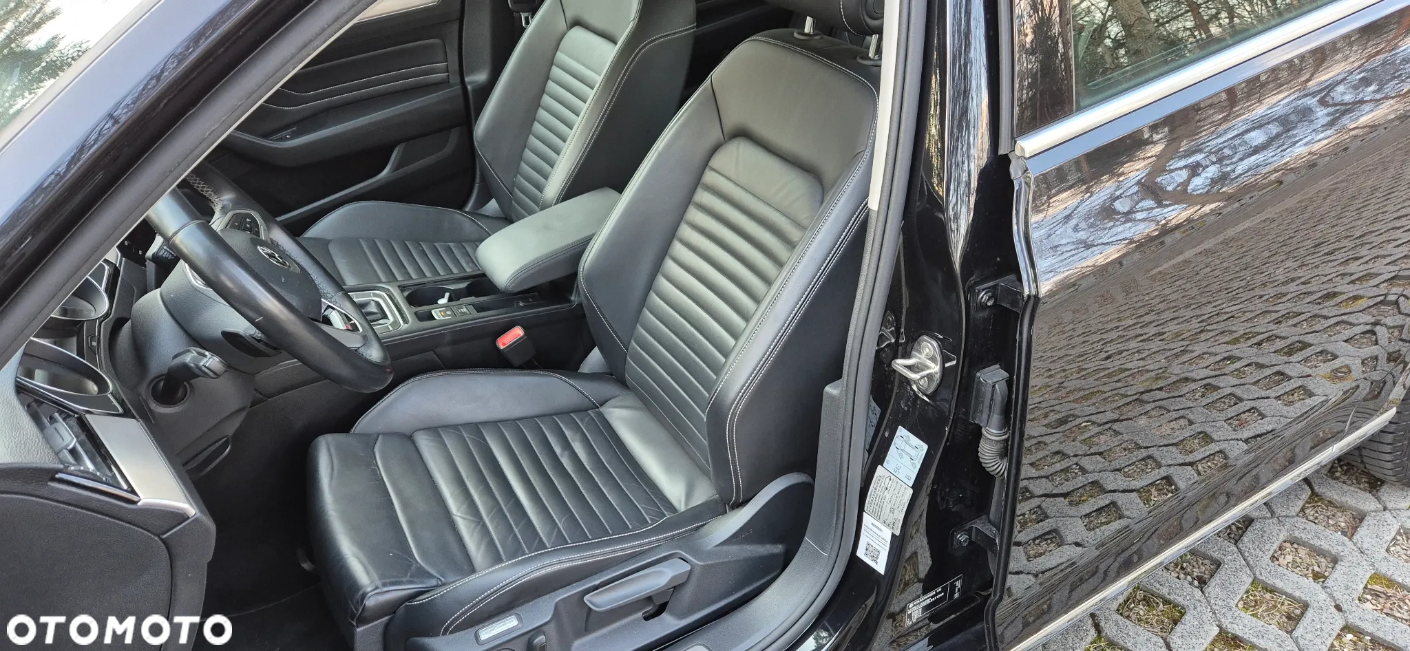 Volkswagen Passat 2.0 TDI 4Mot Elegance DSG - 19
