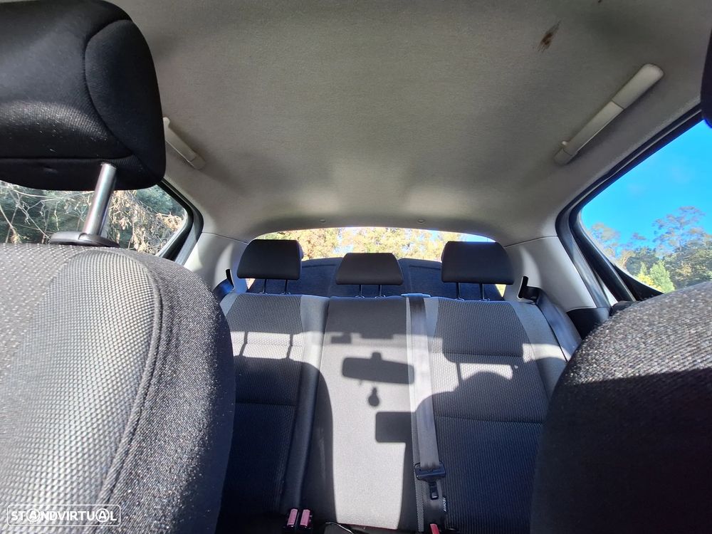 Peugeot 207 1.4 HDi Premium - 14