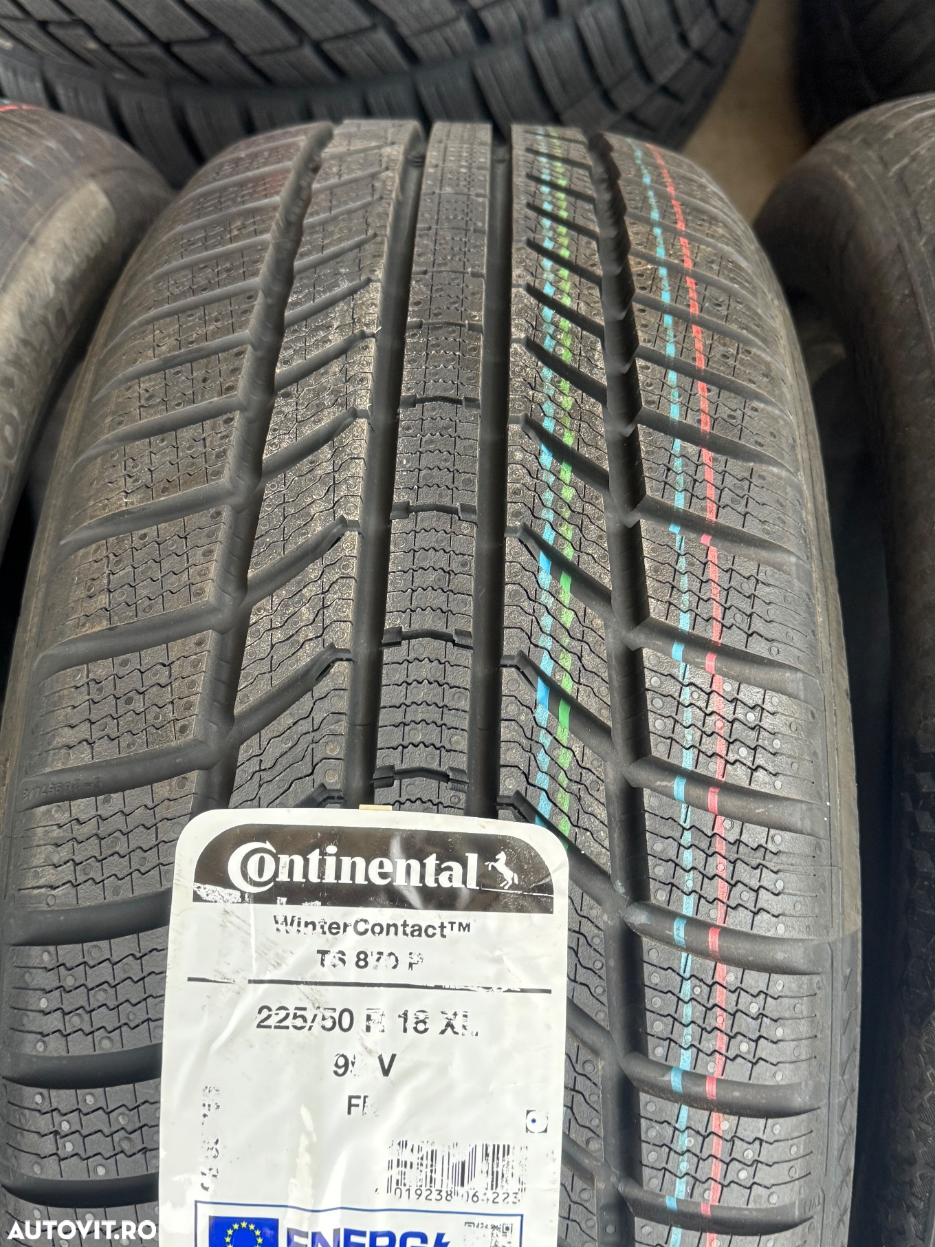 Vând 4 anvelope 225/50/18 continental de iarnă noi - 3