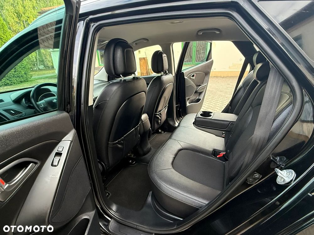 Hyundai ix35 1.6 2WD Fifa World Cup Edition - 27