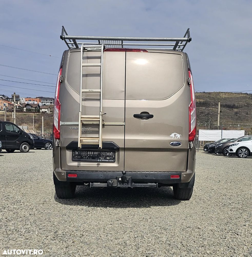 Ford Transit Custom - 10