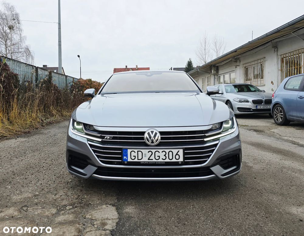 Volkswagen Arteon 2.0 TDI SCR R-Line DSG - 9