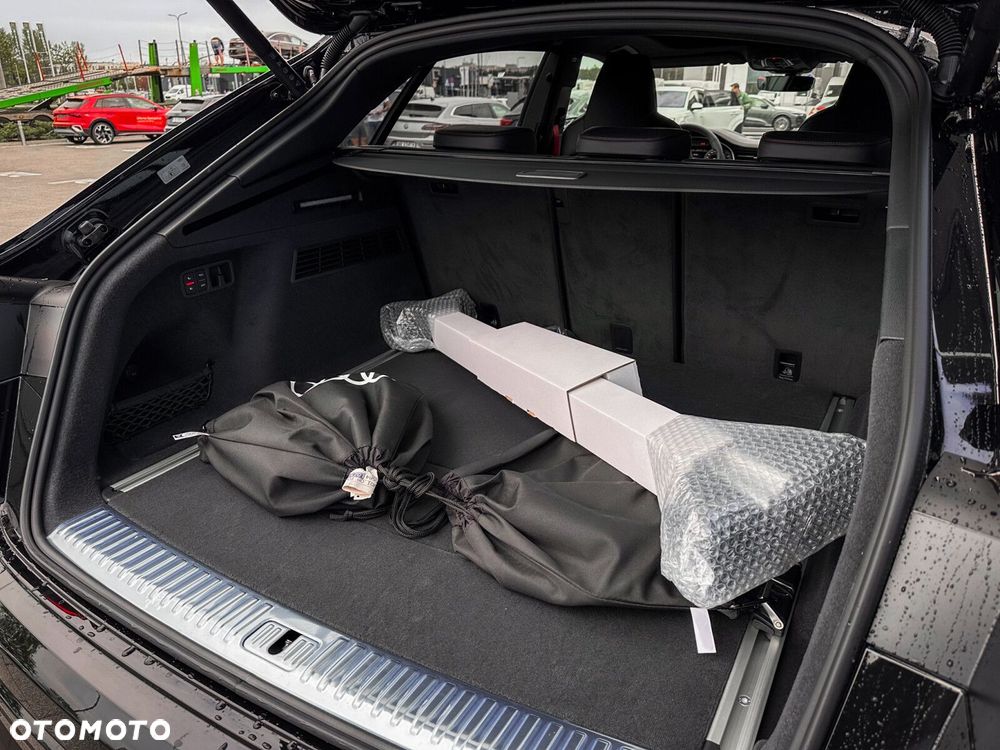 Audi Q8 - 10
