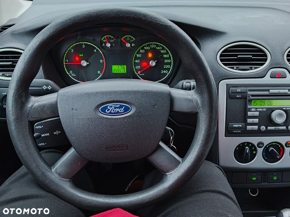 Ford Focus 1.8 TDCi Ambiente - 18