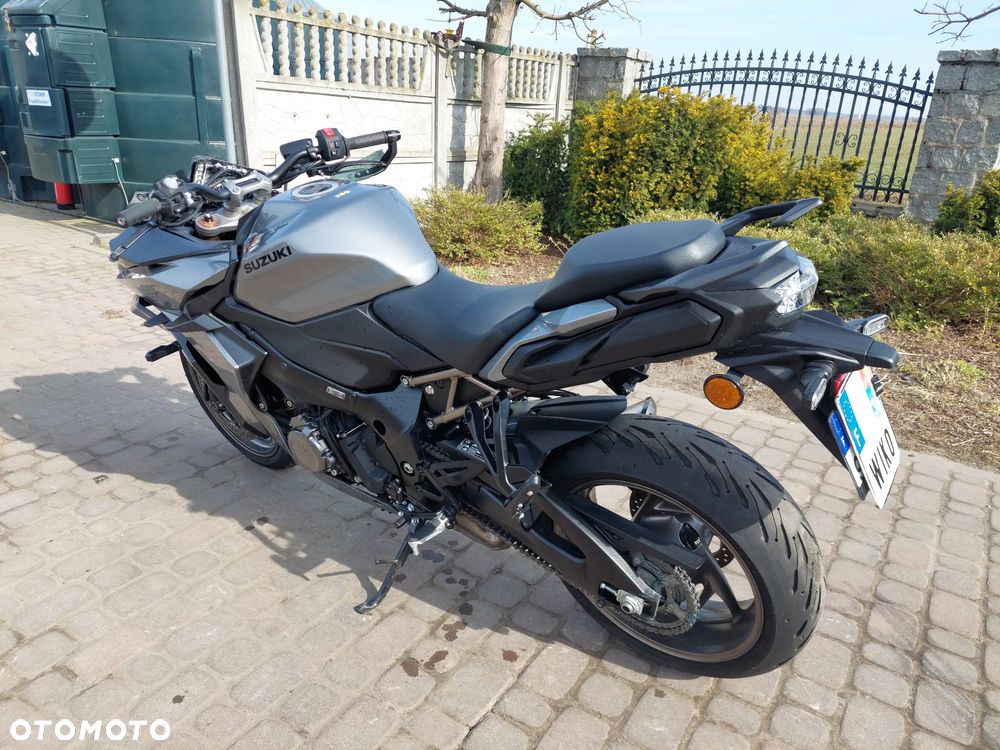 Suzuki GSX 1000 - 4