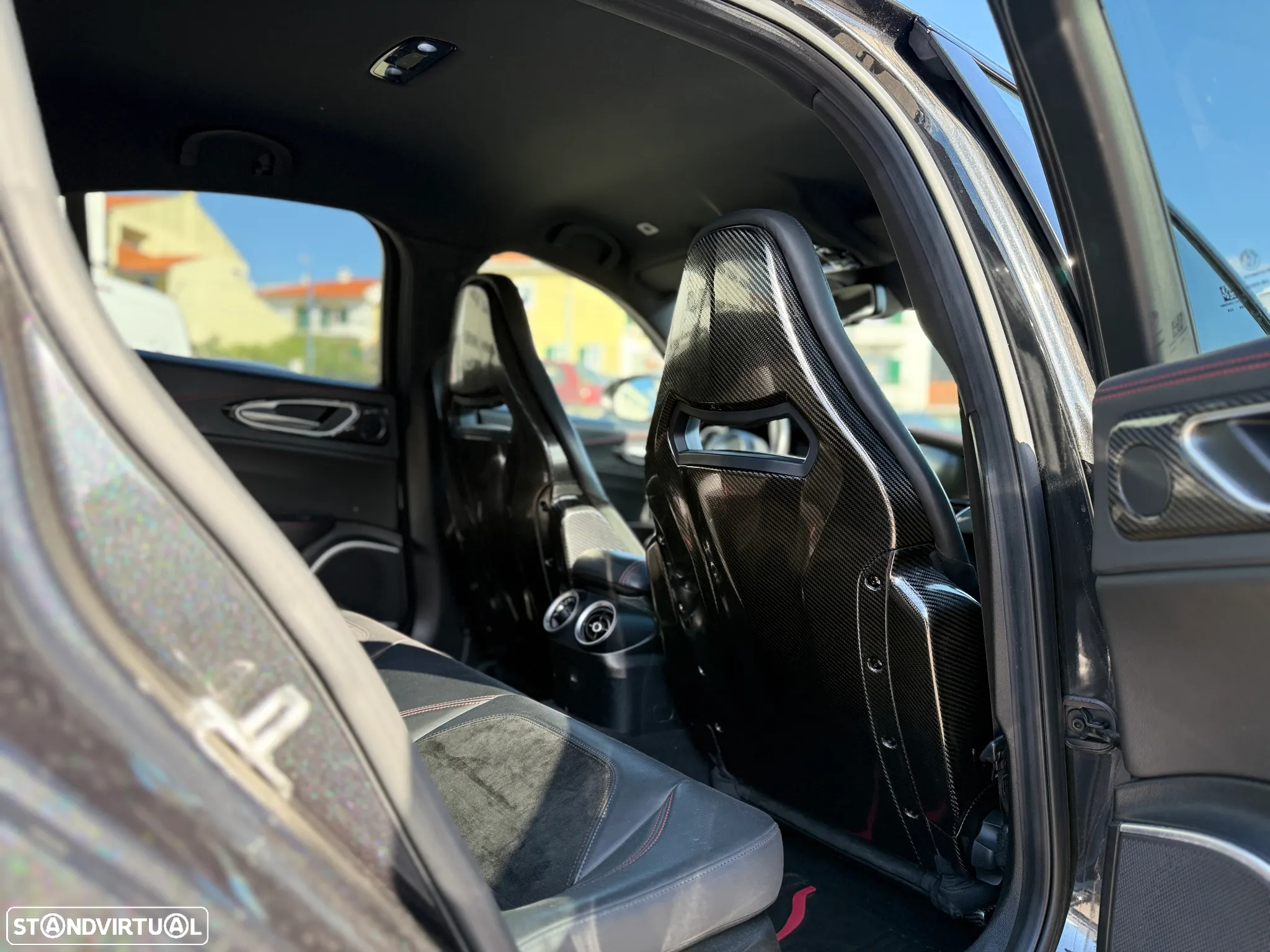 Alfa Romeo Giulia 2.9 V6 Bi-Turbo Quadrifoglio - 14