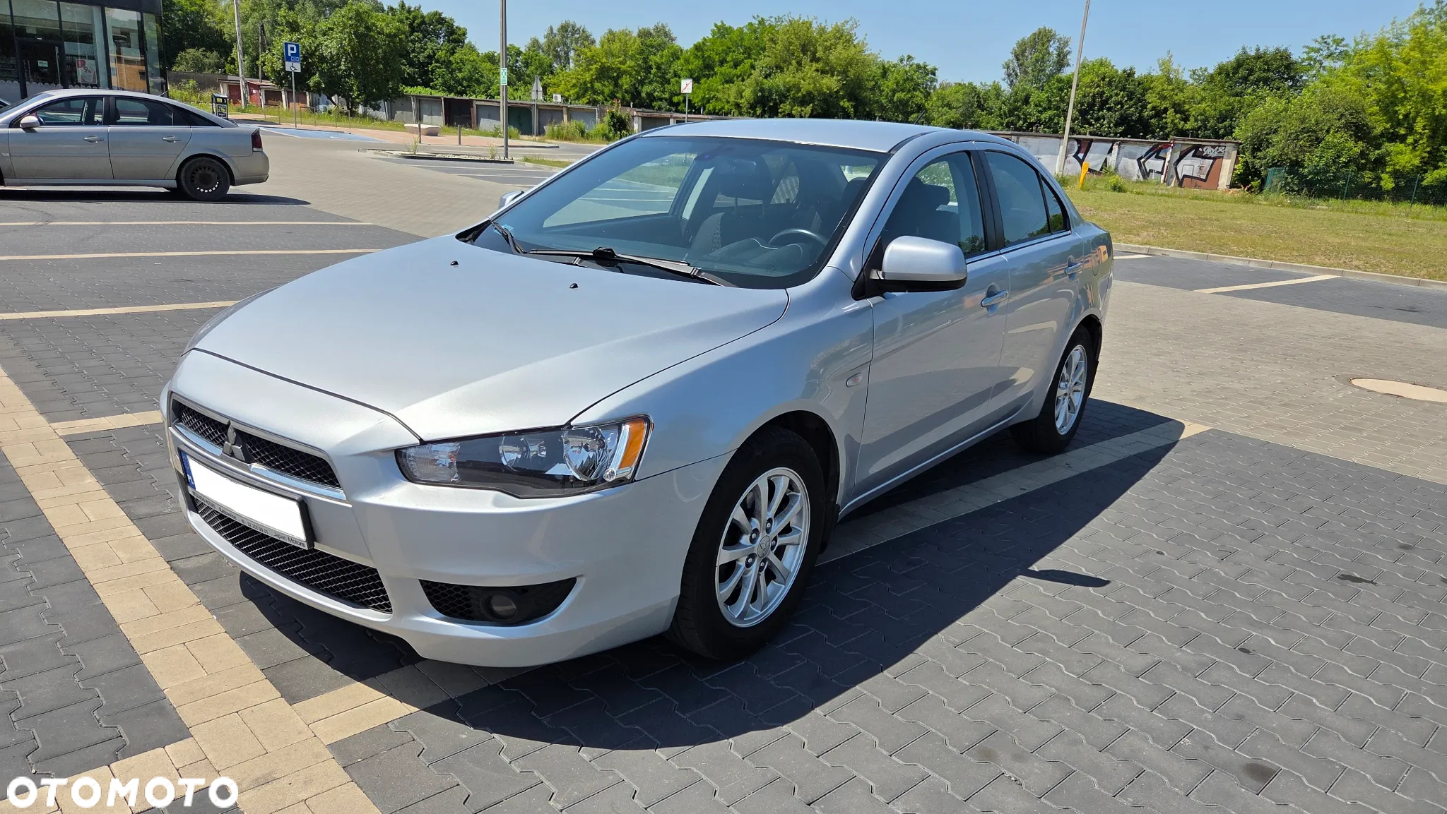 Mitsubishi Lancer 1.6 Inform - 2