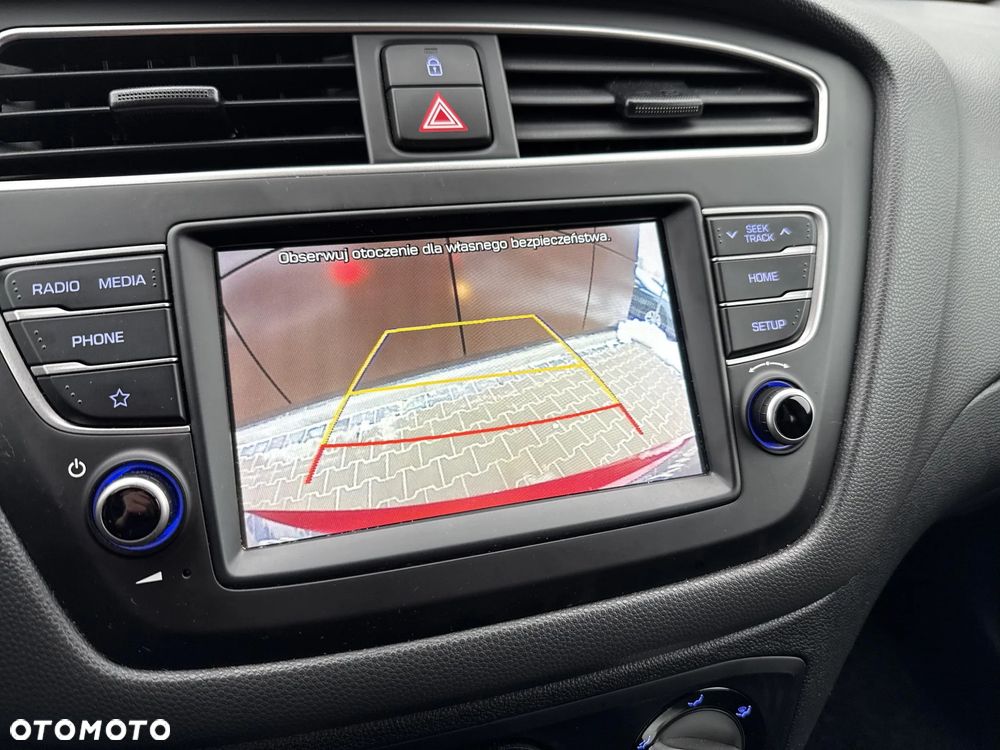 Hyundai i20 1.2 Comfort - 11