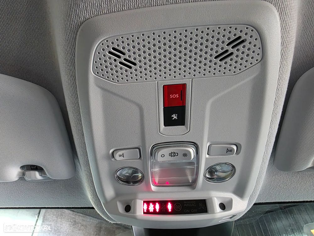 Peugeot e-208 50 kWh Active Pack - 29