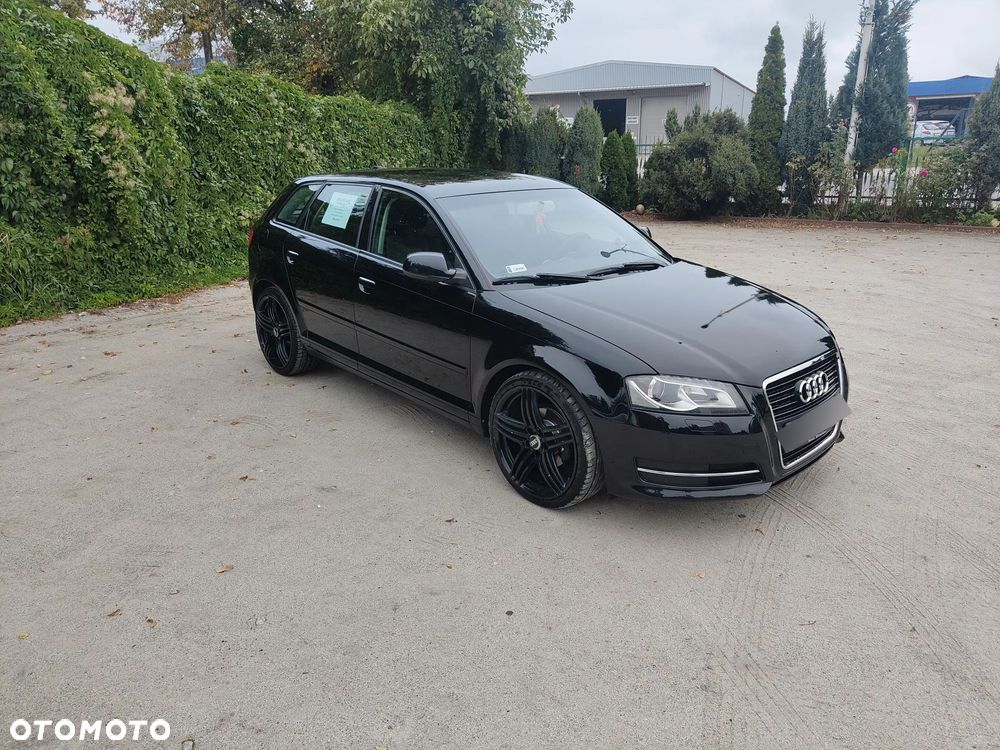 Audi A3 Sportback 1.6 TDI Ambiente S tronic - 2