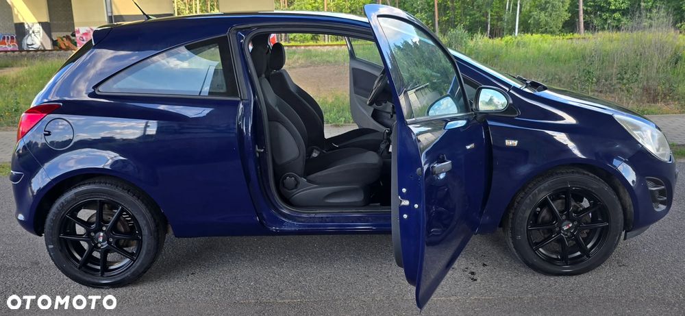 Opel Corsa 1.2 16V Selection 110 Jahre - 12