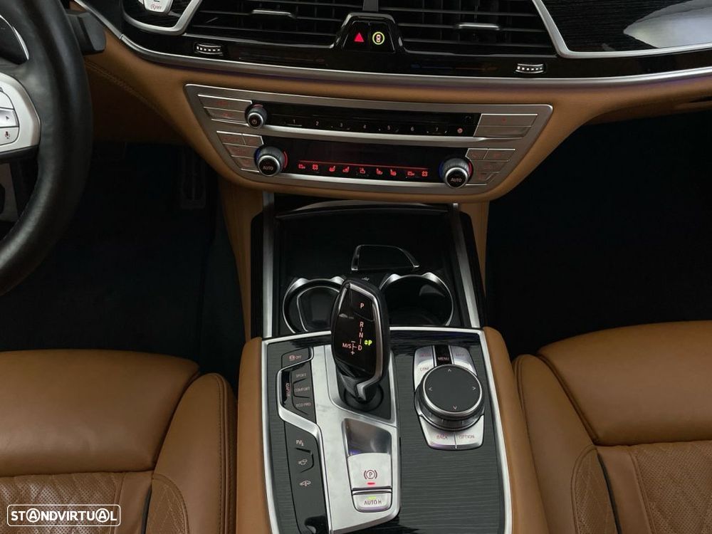 BMW 730 d Pack M Auto - 16