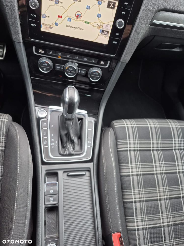 Volkswagen Golf VII 2.0 TDI BMT GTD DSG - 20