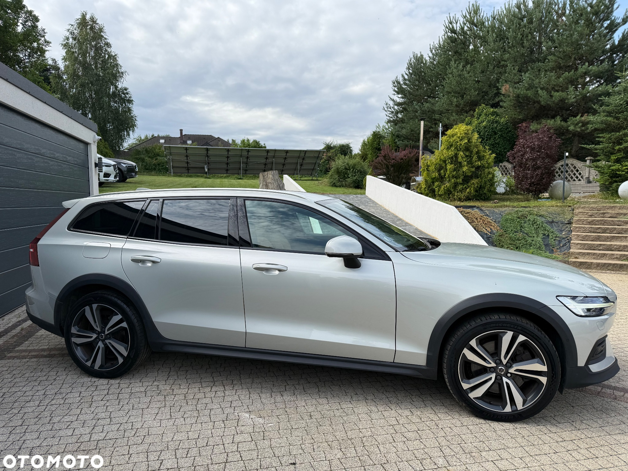 Volvo V60 Cross Country D4 AWD Geartronic Pro - 12