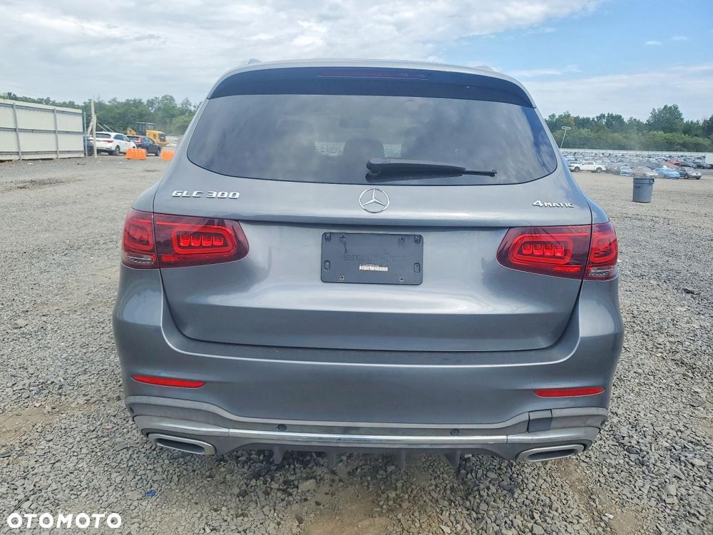 Mercedes-Benz GLC 300 4Matic 9G-TRONIC - 6