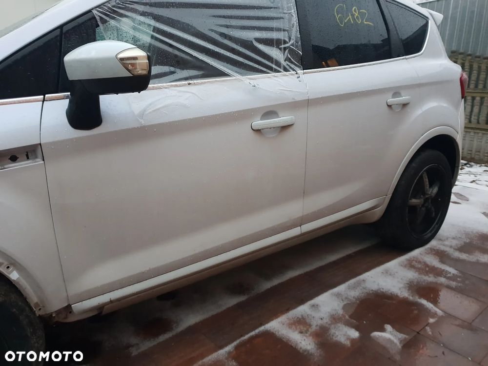 DRZWI KUGA MK1 LEWE PRAWE B8  RADOM