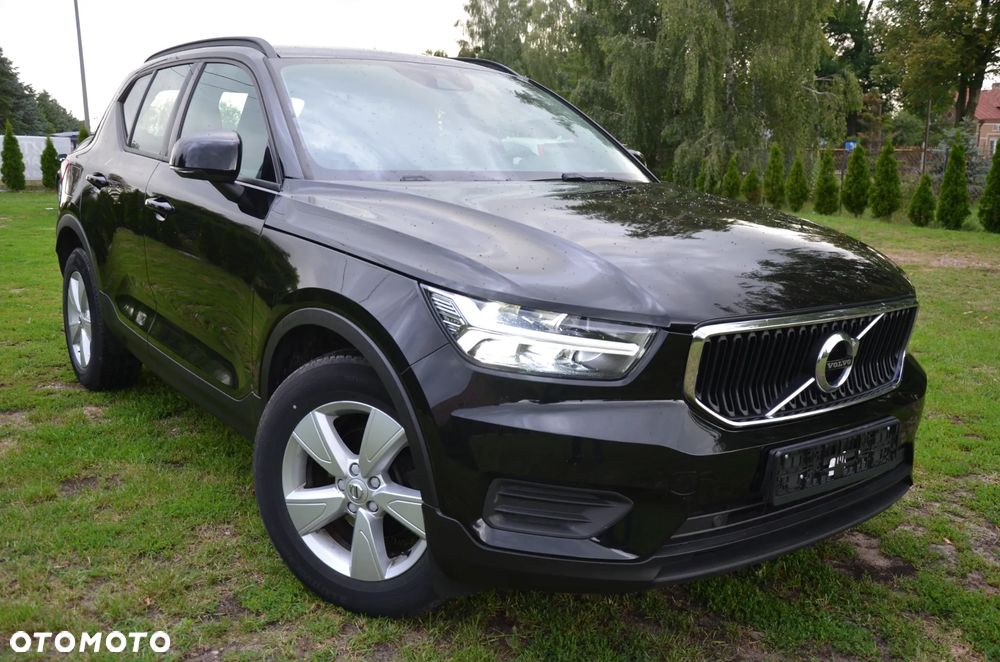 Volvo XC 40 T3 Momentum - 1