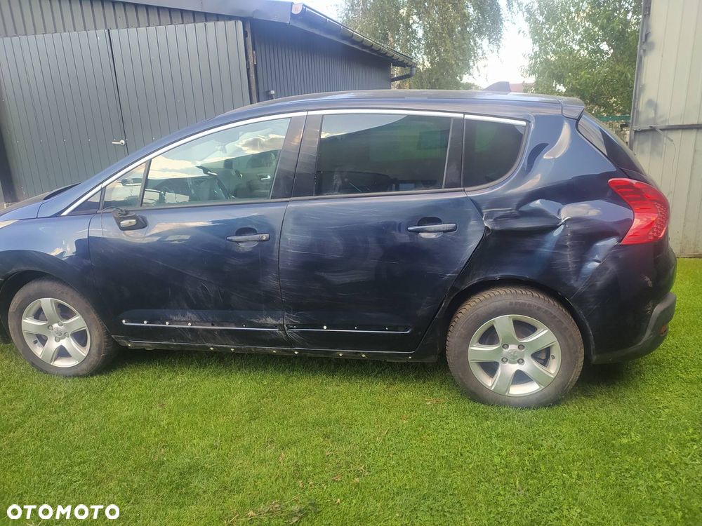 Peugeot 3008 1.6 HDi Premium - 6