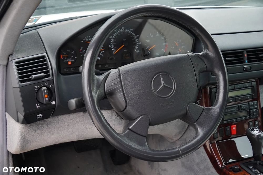 Mercedes-Benz SL - 29