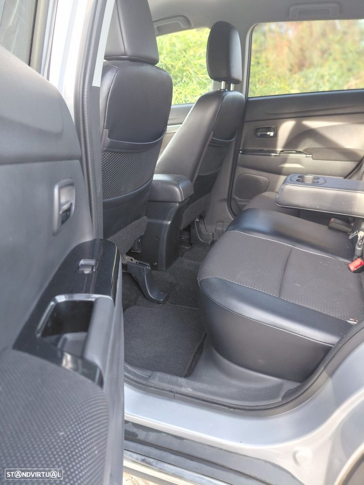 Peugeot 4008 HDI FAP 115 Stop & Start Allure - 8