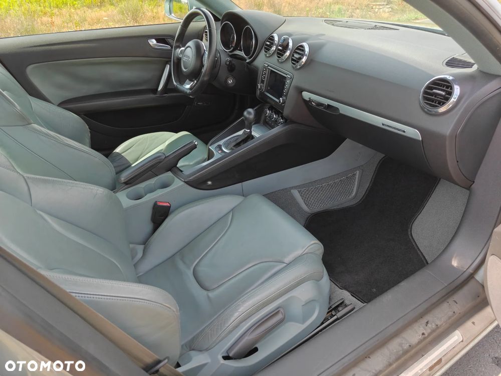 Audi TT Coupé 3.2 quattro DSG - 6