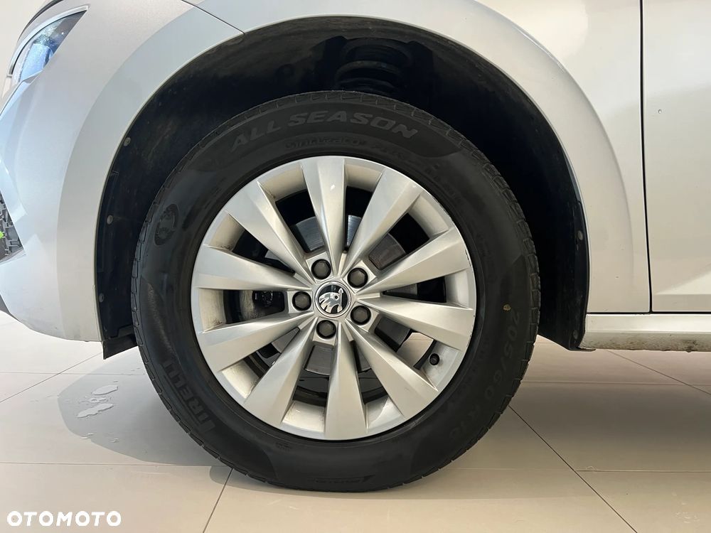 Skoda Kamiq 1.0 TSI Ambition DSG - 25