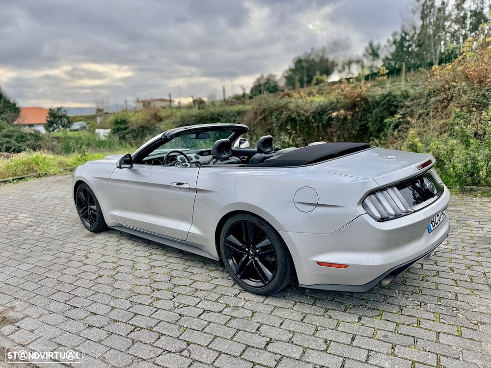 Ford Mustang Cabrio 2.3 Eco Boost - 14