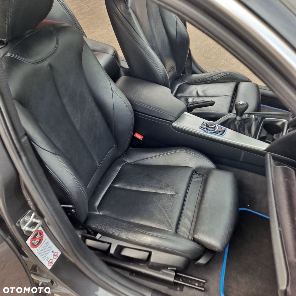 BMW Seria 3 316i Modern Line - 13