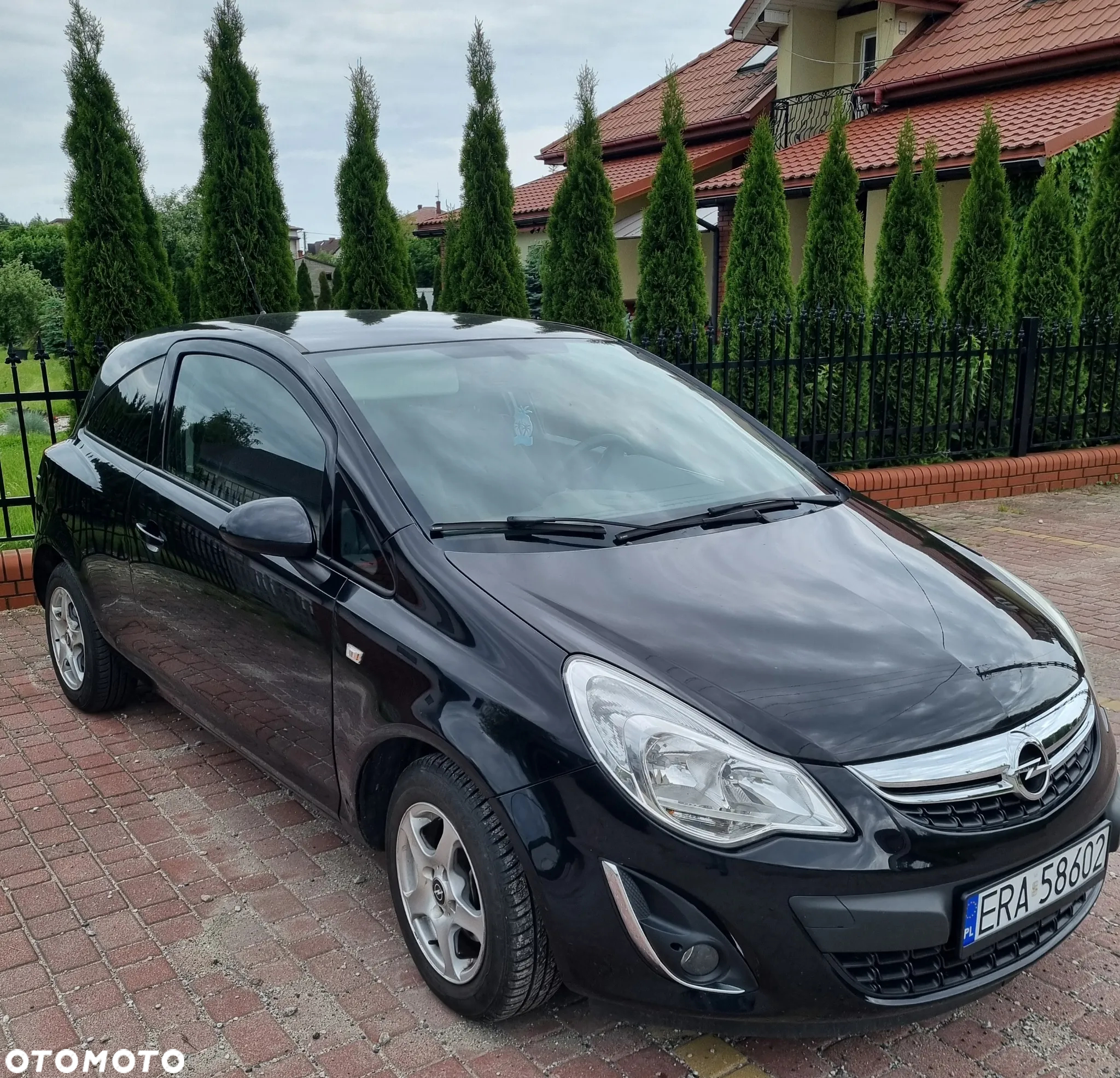 Opel Corsa 1.4 16V Cosmo - 3