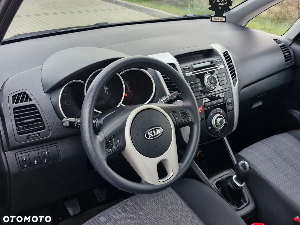 Kia Venga 1.4 CVVT Fifa World Cup Edition - 27