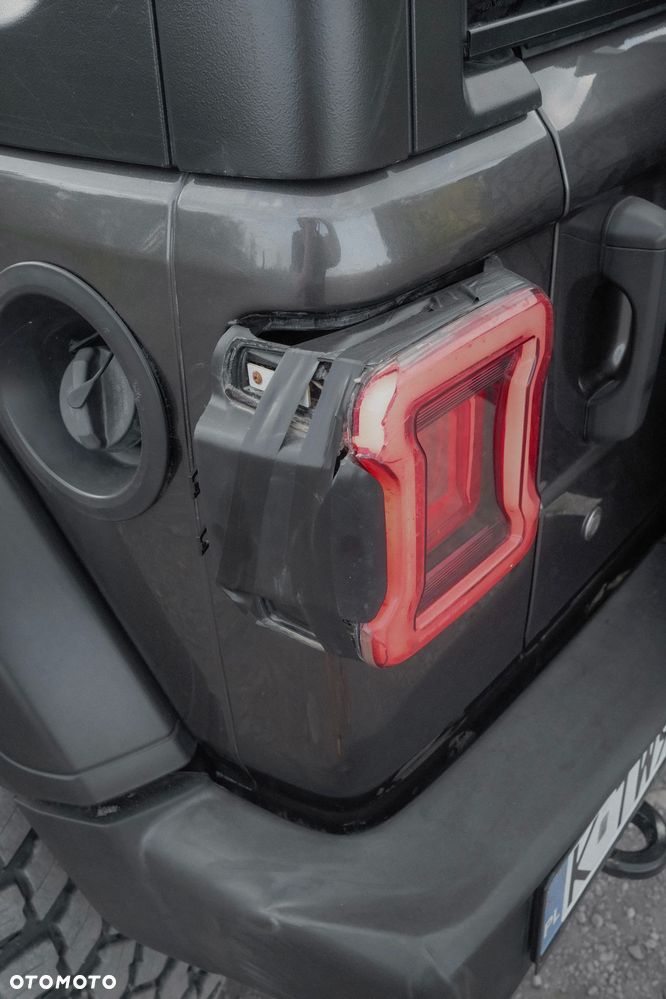 Jeep Wrangler - 26