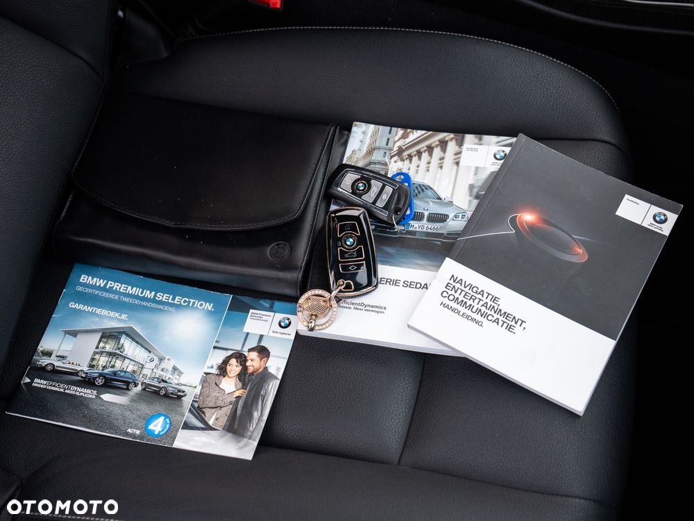 BMW Seria 5 520d xDrive Sport Line - 40