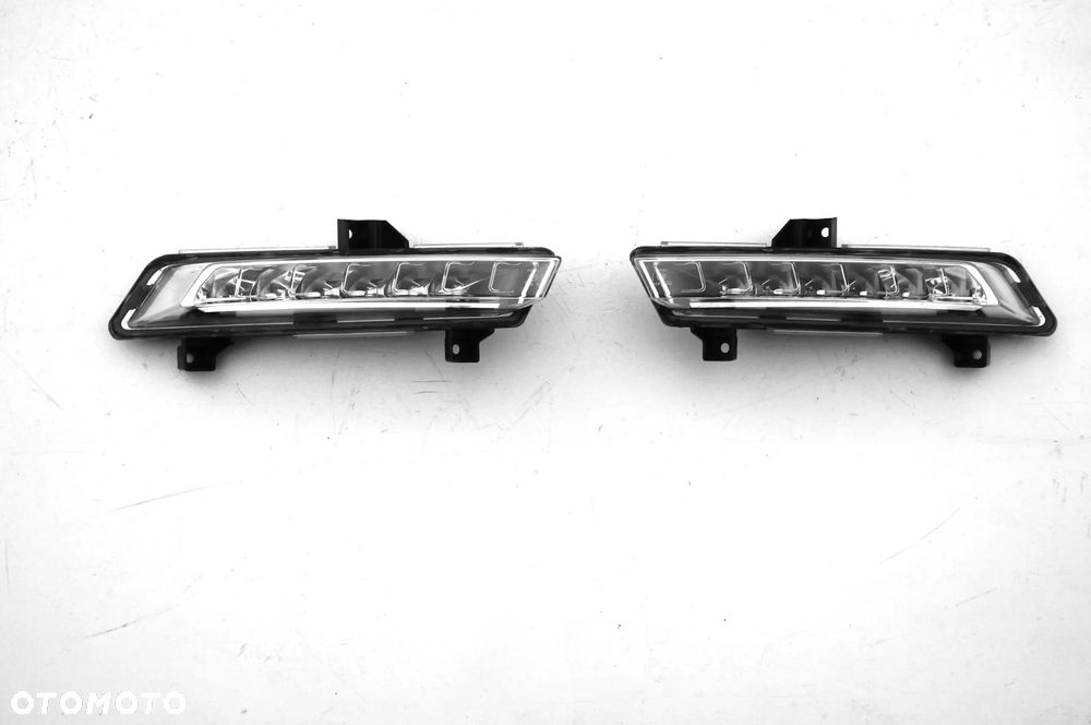 RENAULT CLIO 4 IV Lift 2016 - lampy LED DRL lampa L+R OE - 9
