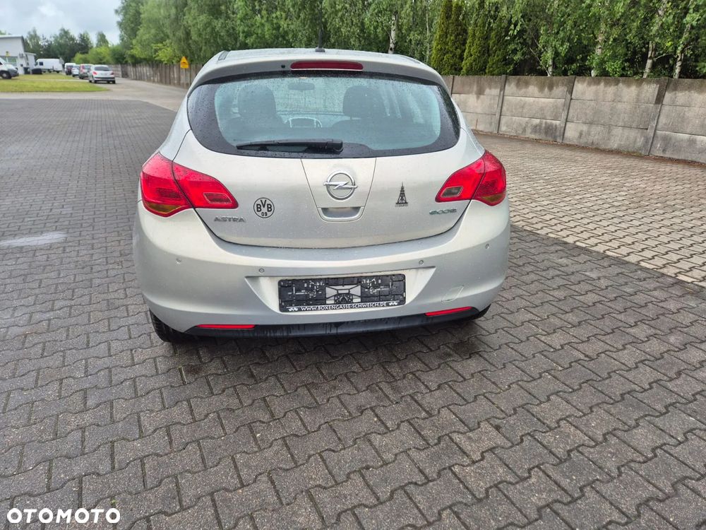 Opel Astra - 6