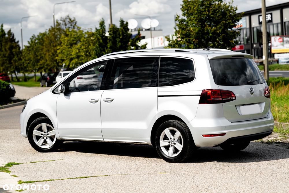 Volkswagen Sharan 2.0 TDI DSG BlueMotion Technology Highline - 11