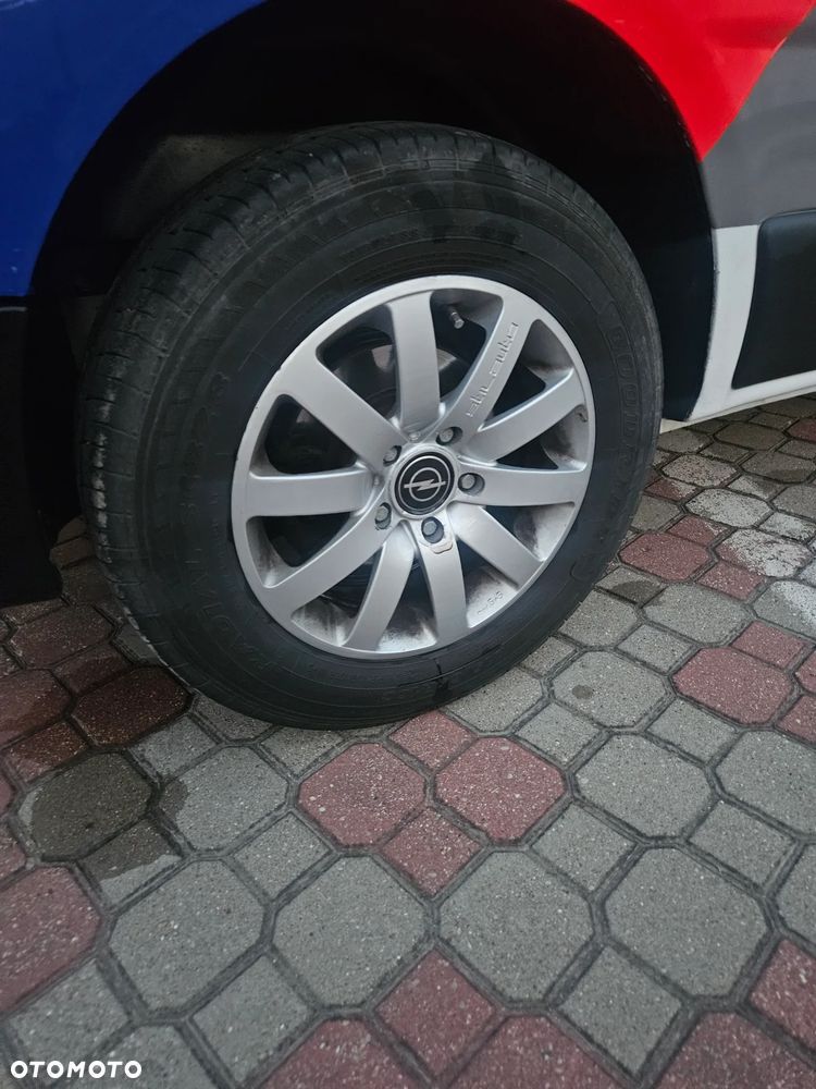 Opel Vivaro - 7
