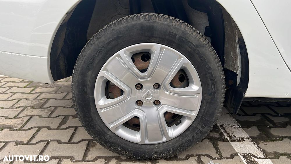 Dacia Logan 0.9 TCe Laureate - 8