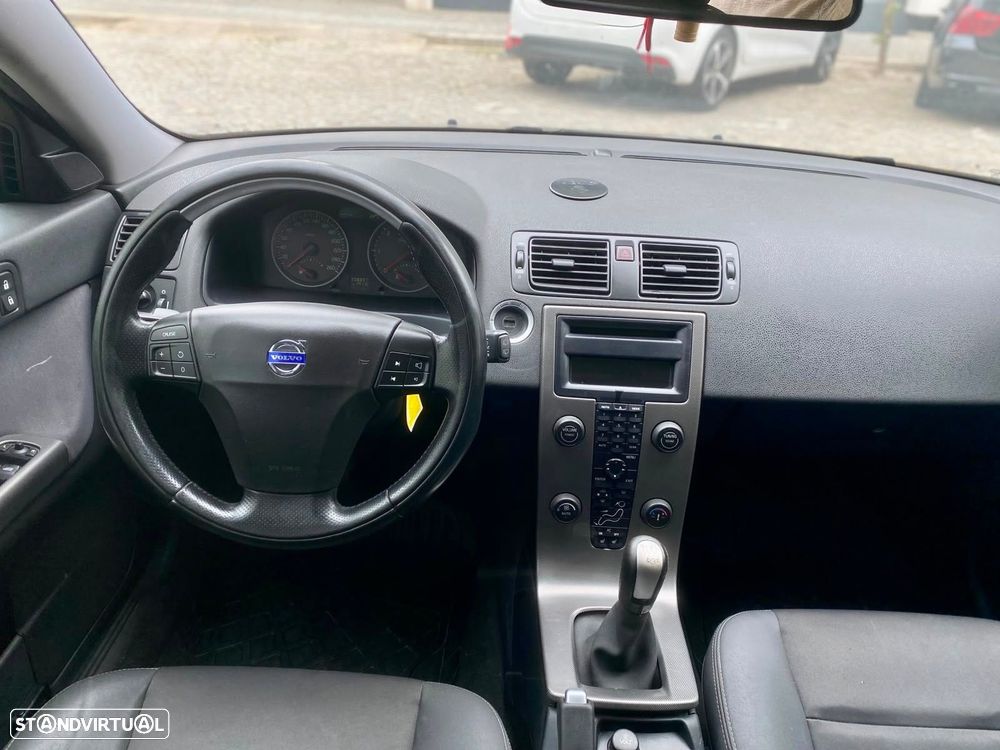 Volvo V50 2.0 D R-Design - 12