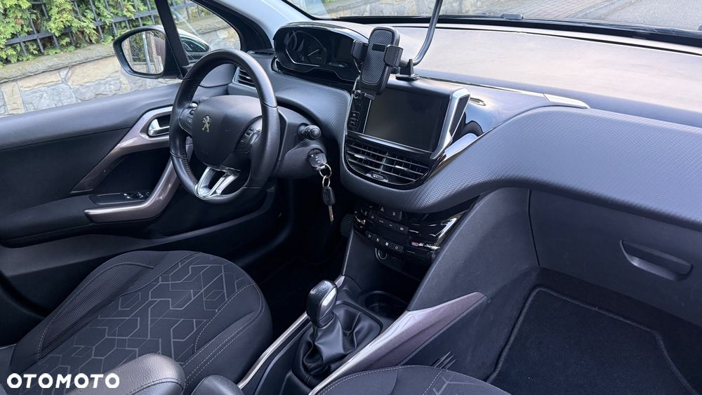 Peugeot 2008 1.2 Pure Tech Active S&S - 18