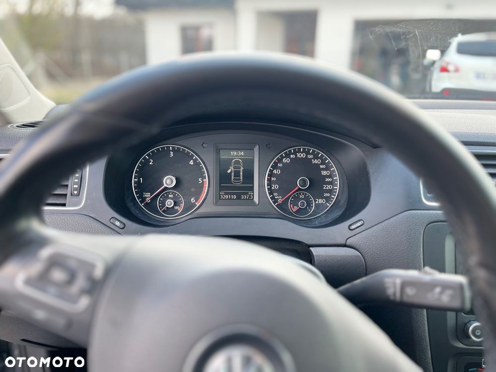 Volkswagen Jetta 1.6 TDI Highline Optimum DSG - 15