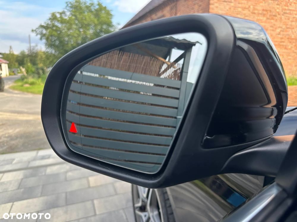 Mercedes-Benz Klasa C 300 d 4MATIC 9G-TRONIC - 22