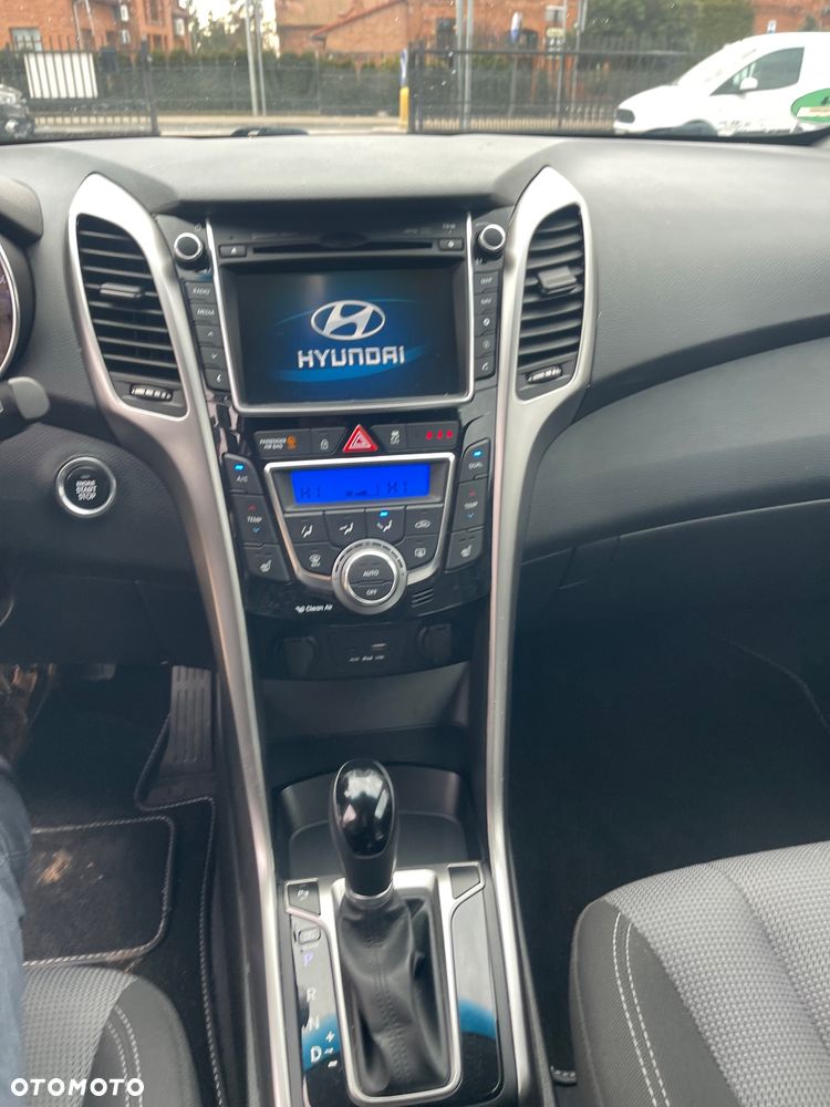 Hyundai i30 1.6 CRDI DCT Premium - 3