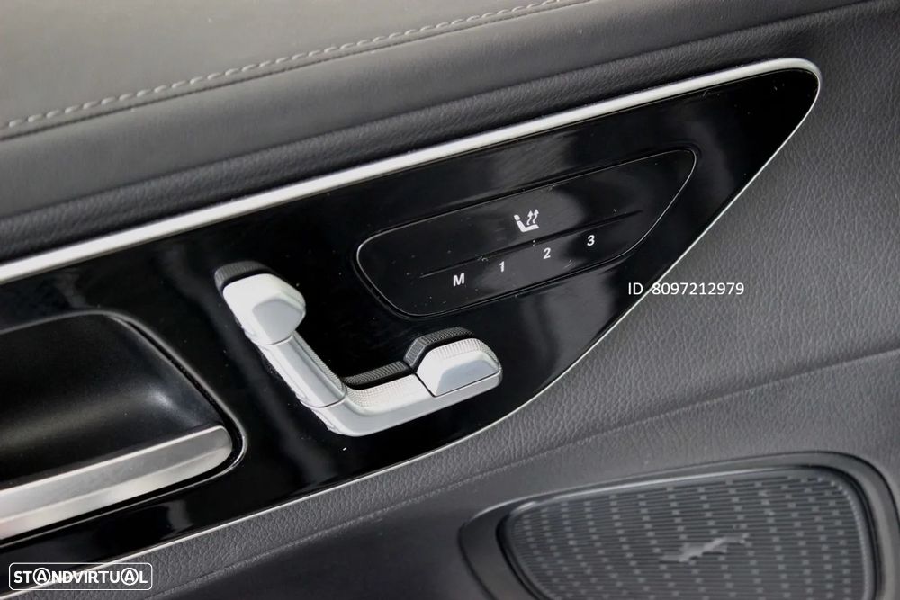 Mercedes-Benz GLC 300 e 4Matic 9G-TRONIC AMG Line Advanced - 18