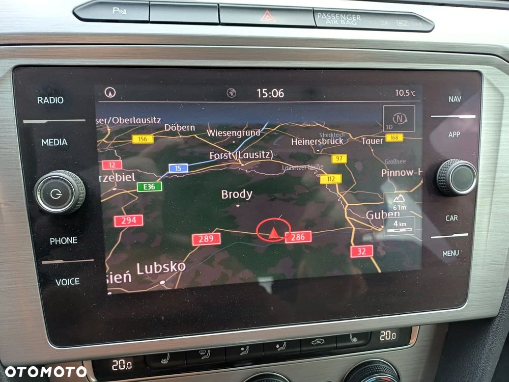 Volkswagen Passat Variant 2.0 TDI SCR DSG Comfortline - 18