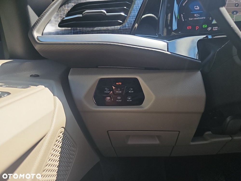 Volkswagen Multivan - 18