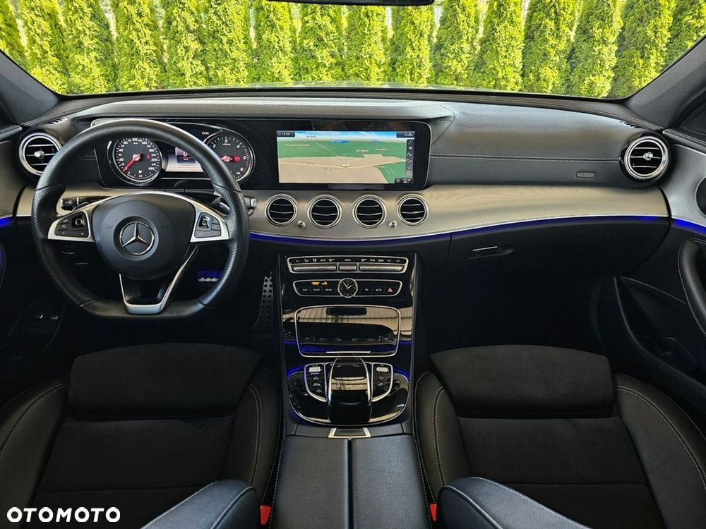Mercedes-Benz Klasa E - 28