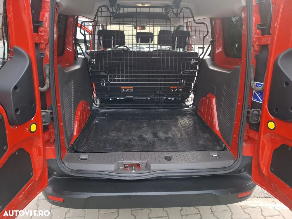 Ford Transit Connect 1.5 EcoBlue 120CP 6MT Kombi L2 Active - 6
