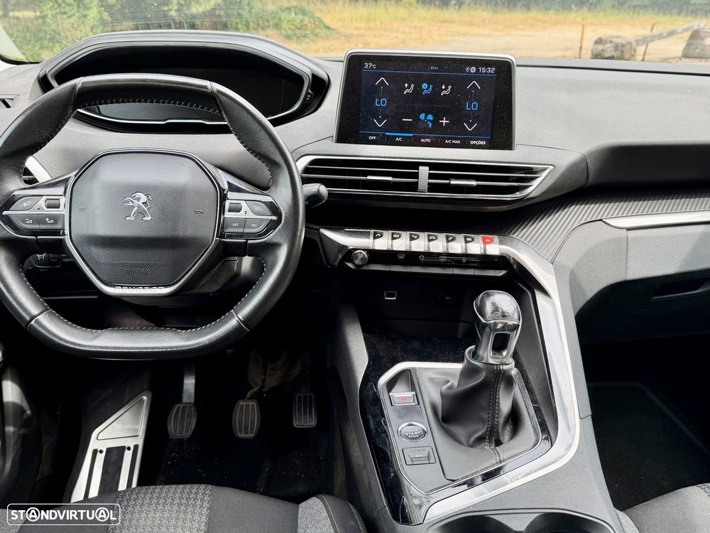 Peugeot 3008 1.5 BlueHDi GT - 48
